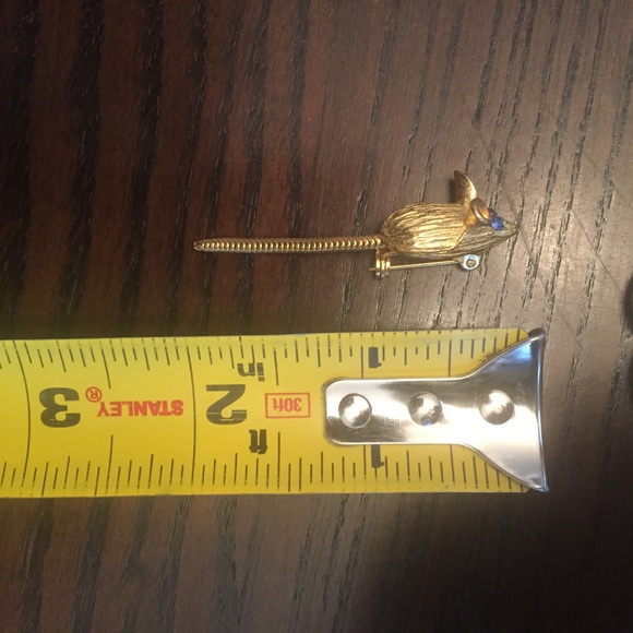 Bundle of Vintage Brooches - Picture 7 of 8